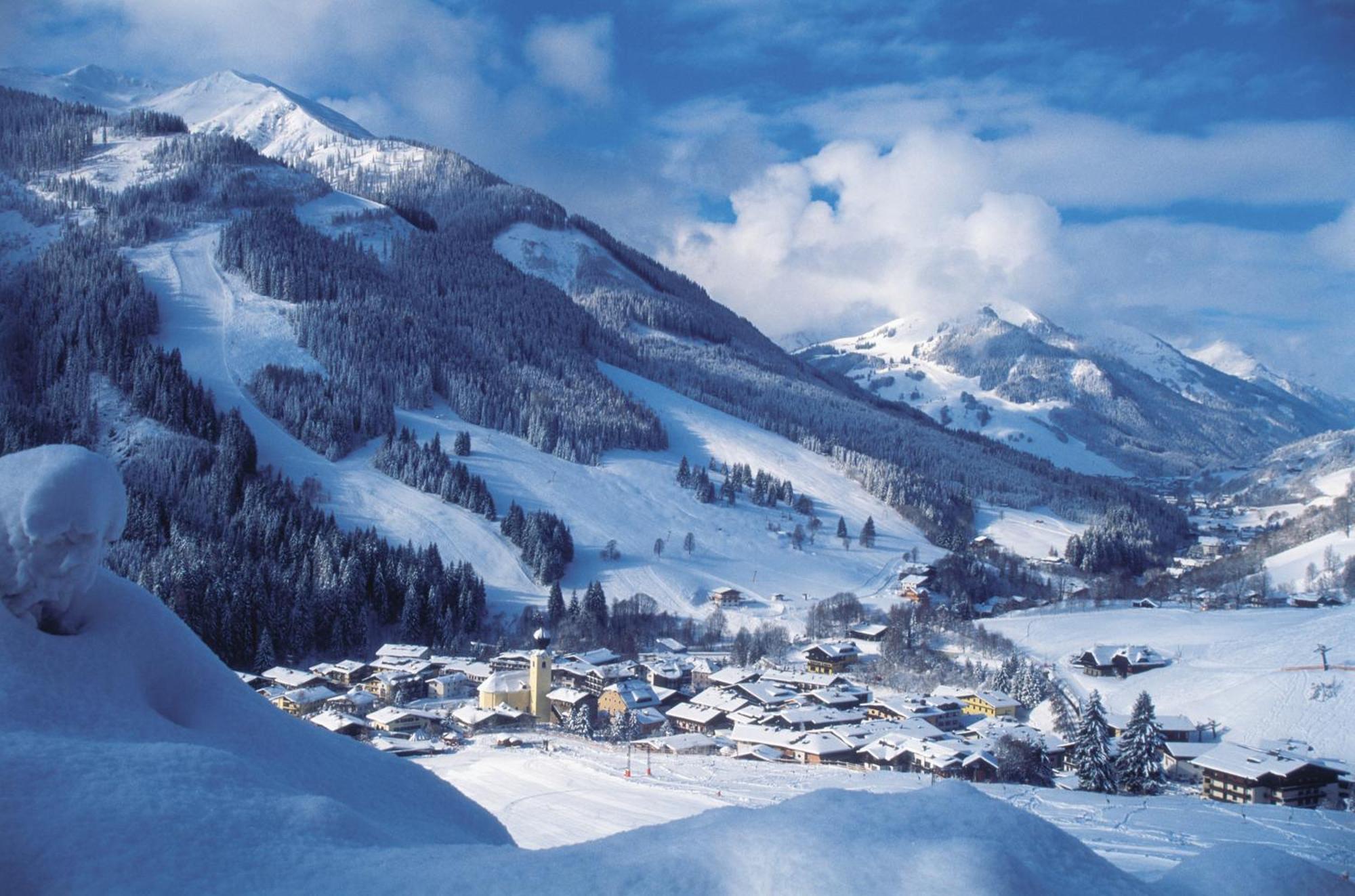 Pension Haus Riedlsperger Saalbach-Hinterglemm Bagian luar foto