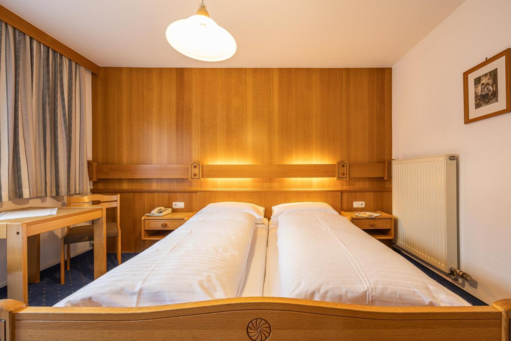 Pension Haus Riedlsperger Saalbach-Hinterglemm Bagian luar foto