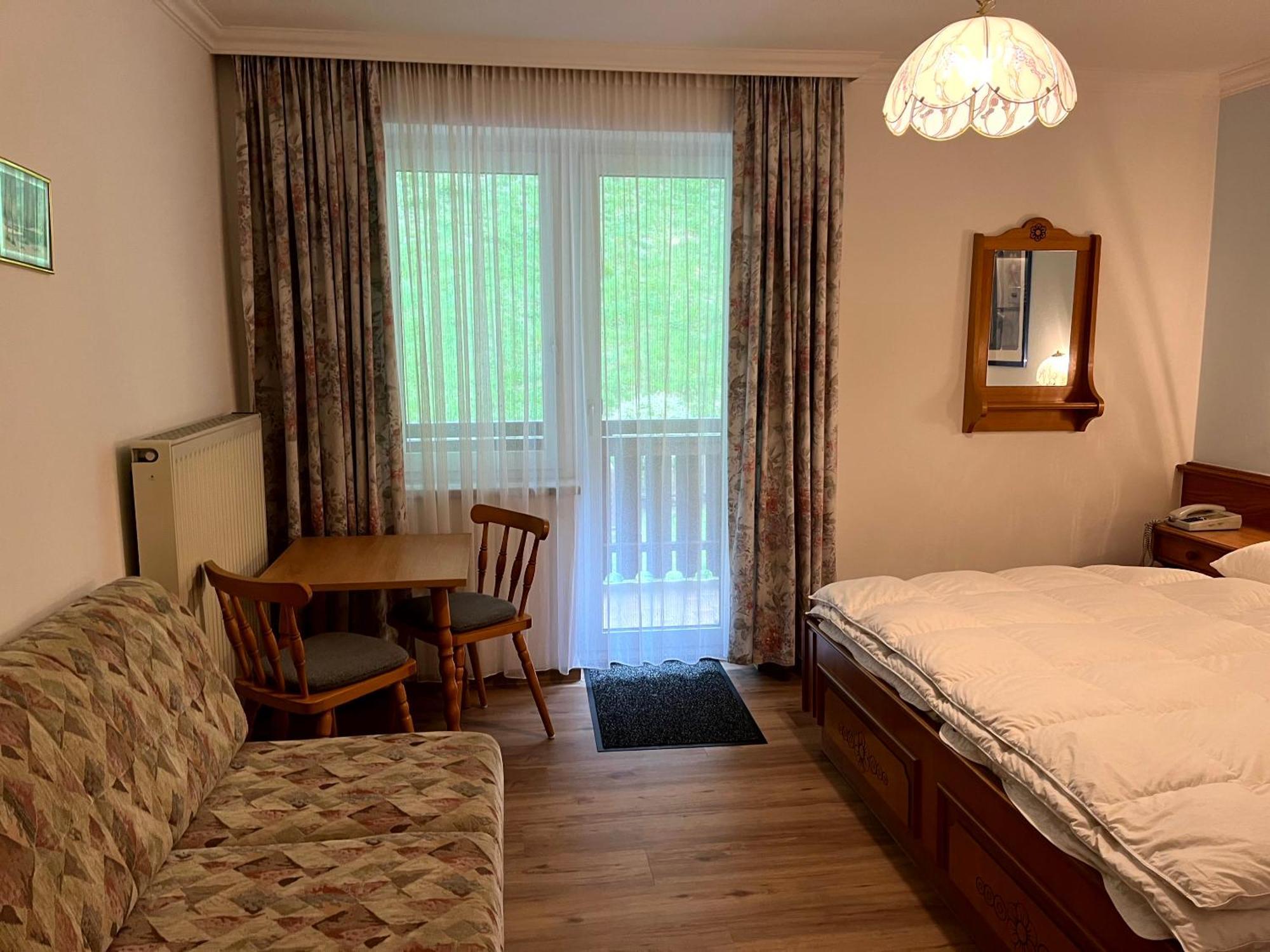 Pension Haus Riedlsperger Saalbach-Hinterglemm Bagian luar foto
